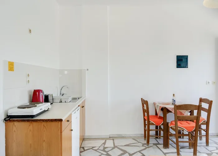 Ilios And Irene 3 Bed & Breakfast 4*