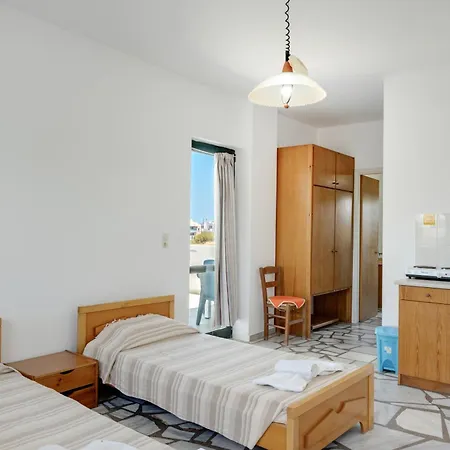 Ilios And Irene 3 Bed & Breakfast